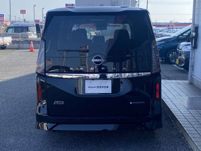 セレナ1.4 e-POWER ハイウェイスターV