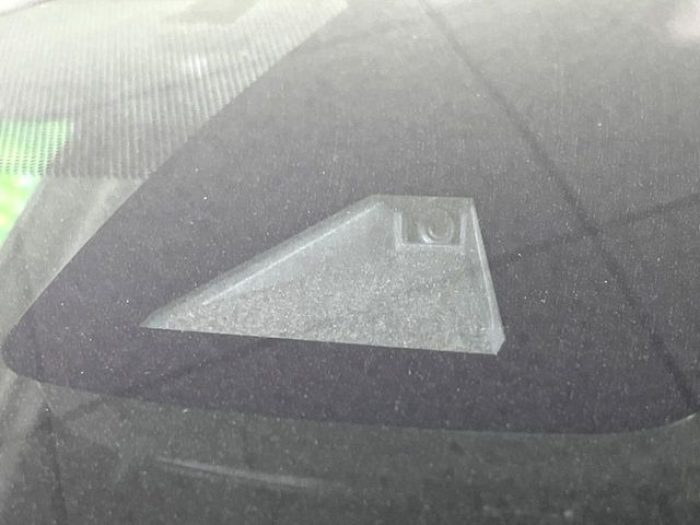 �y�g���^�Z�[�t�e�B�Z���X�z���s���ɑO���̎ԗ�����F�����A�Փ˂������Ȏ��͌x��ƃu���[�L�ŏՓˉ���Ɣ�Q�y�����A�V�X�g�B�����S�Ƀh���C�u�����y���݂��������܂��B