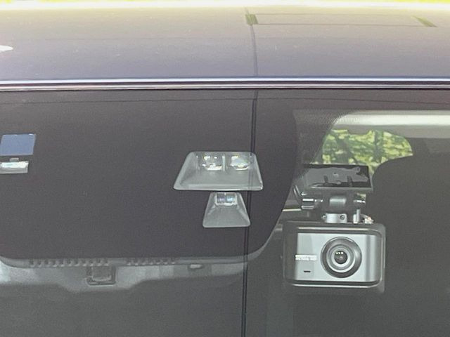 �y�X�}�[�g�V�e�B�u���[�L�T�|�[�g�z�ᑬ���s���ɑO���̎ԗ�����F�����A�Փ˂������Ȏ��͌x��ƃu���[�L�ŏՓˉ���Ɣ�Q�y�����A�V�X�g�B�����S�Ƀh���C�u�����y���݂��������܂��B