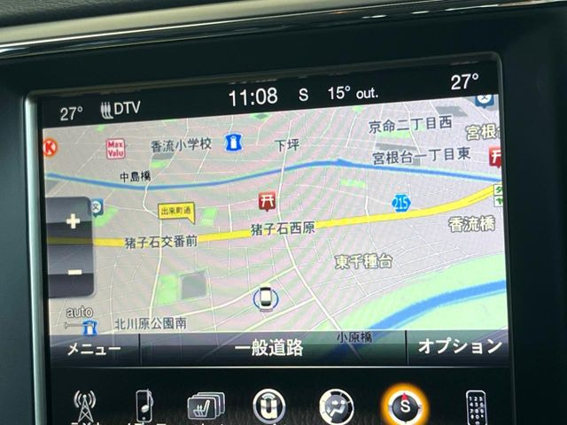 �������i�r:��̊��̂���i�r�́A����������ԓ������o���Ă���܂��BBluetooth�Đ��ȂǃI�[�f�B�I�@�\���[�����Ă���܂��̂ŁA�^�]�����y���߂܂���