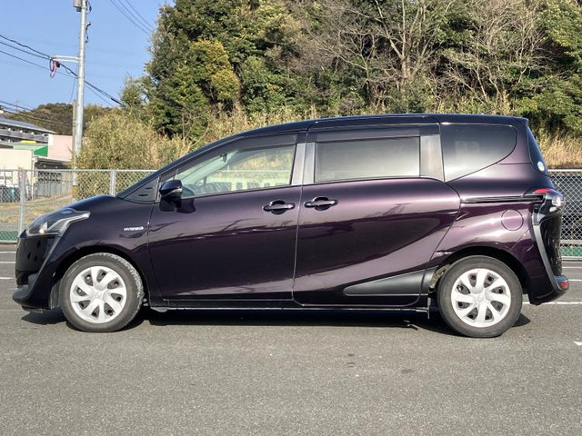 シエンタハイブリッド 1.5 G クエロ