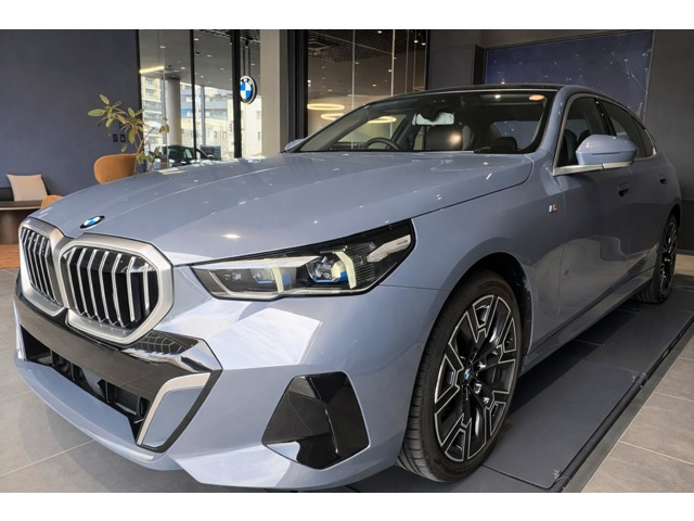 5シリーズセダン525Li エクスクルーシブ Mスポーツ