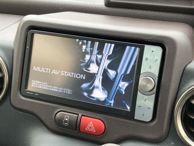 �y�i�r�Q�[�V�����z�g���₷���i�r�ŖړI�n�܂ł�������ē����Ă���܂��B�e��I�[�f�B�I�Đ��@�\���[�����Ă���A���Ԃ̉^�]������Ɋy�����Ȃ�܂�!!