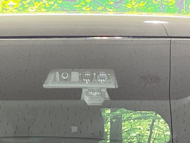 �y�O�He-Assist�z���s���ɑO���̎ԗ�����F�����A�Փ˂������Ȏ��͌x��ƃu���[�L�ŏՓˉ���Ɣ�Q�y�����A�V�X�g�B�����S�Ƀh���C�u�����y���݂��������܂��B