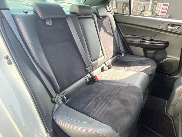 �y��p�X�|�[�c�V�[�g�z�z�[���h���ɗD��A�J�[�u���̑̂������}�����Ă���܂��B�܂��A�̂Ƀt�B�b�g���邩�獘��w�������ɂ����A�����O�h���C�u�⍂�����s�ł����K�ɂ��߂������������܂���