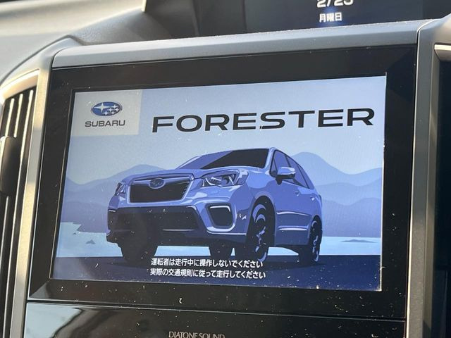 �y�����i�r�z�l�C�̏����i�r�𑕔����Ă���܂��B�i�r�̎g���₷���͂������A�I�[�f�B�I�@�\���[��!�L�����v�◷�s�͂������A�ʋ΂┃�����ȂǕ��i�̃h���C�u���y�����Ȃ�͂���