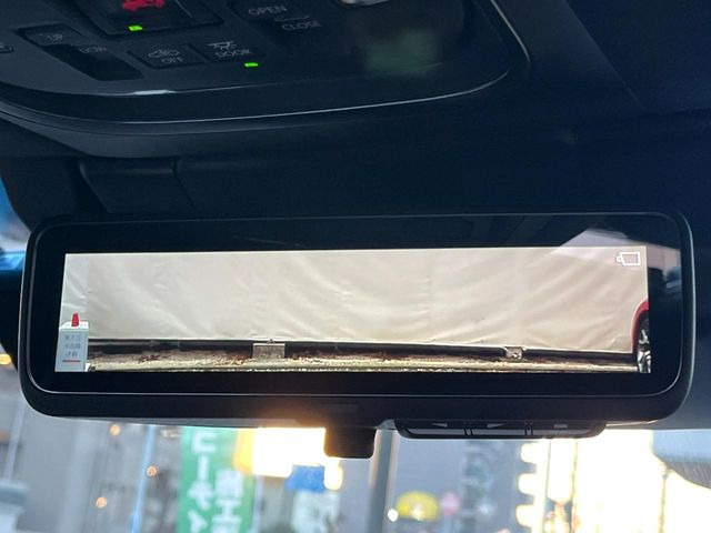 �y�f�W�^���C���i�[�~���[�z��Ȃ̑傫�ȉו��⓯��҂Ō�����m�F���Â炢���ł����S!�J�������B�e�����ԗ�����̉f�������[���~���[���ɕ\���B�N���A�Ȏ��E�ŏ󋵂̊m�F���\�ł�!