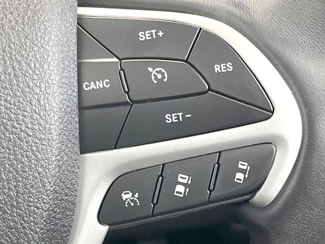 �����[�_�[�N���[�Y�R���g���[��:�O�̎ԂƂ̎Ԋԋ��������ɂƂ�A��葬�x�Ŏ������s���Ă���鎟����̃N���[�Y�R���g���[��!��ɍ������H�⎩���Ԑ�p���H�Ŏg�p����֗��ȋ@�\�ł�!