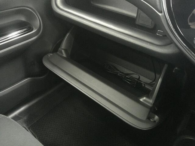 �Ԍ��ؓ��ꓙ���ވꎮ�����[�ł���O���[�u�{�b�N�X�ł��B