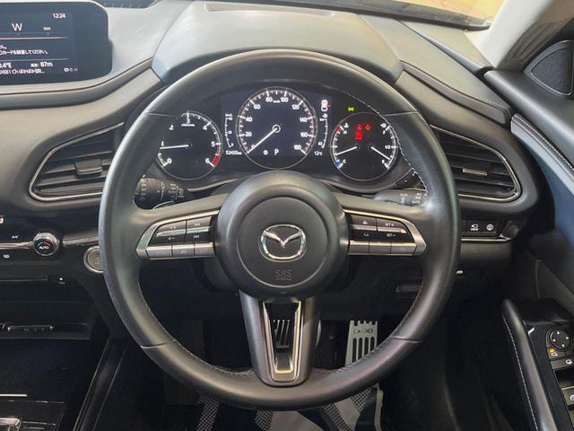 �y�����v�����X�e�A�����O�z�㎿�Ȋv���g�p���邱�ƂŁA��ɂ����������݂ƂĂ��^�]���₷���n���h���ł���