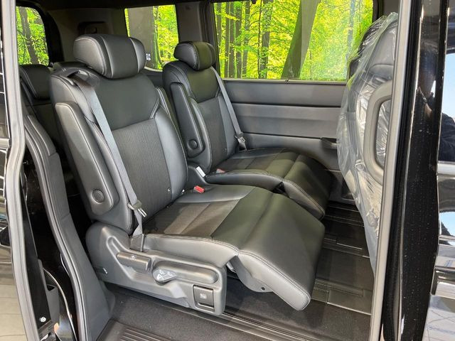 ���i���ȃI���W�i���t���A�}�b�g���I�v�V�����ɂĂ��p�ӂ��Ă���܂��B���D���ȃf�U�C����J���[�����Ԃɍ��킹�đI��ł����������Ƃ��ł��܂���