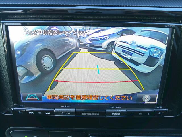 �o�b�N�J�����𑕔����Ă���܂��B���Ԏ��ɑ�ϖ𗧂��܂����^�]�����ȕ��̖����ɂȂ��Ă���܂��B