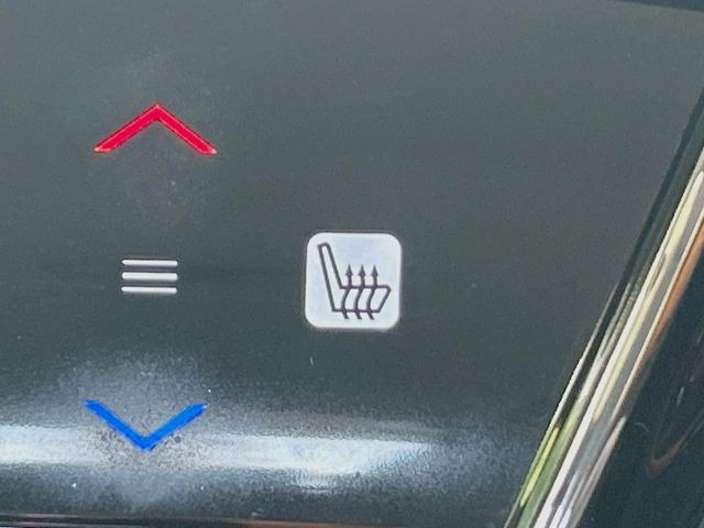 �y�V�[�g�q�[�^�[�z�������ɏd�󂷂�V�[�g�q�[�^�[!�G�A�R����葁�����܂��Ă����̂Ŋ�����̐l�����S�ł��ˁ�G�A�R���̉����͊������邩����A�Ƃ������ɂ����������߂ł��B