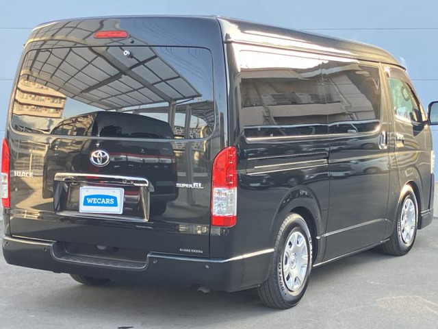 ハイエースバン