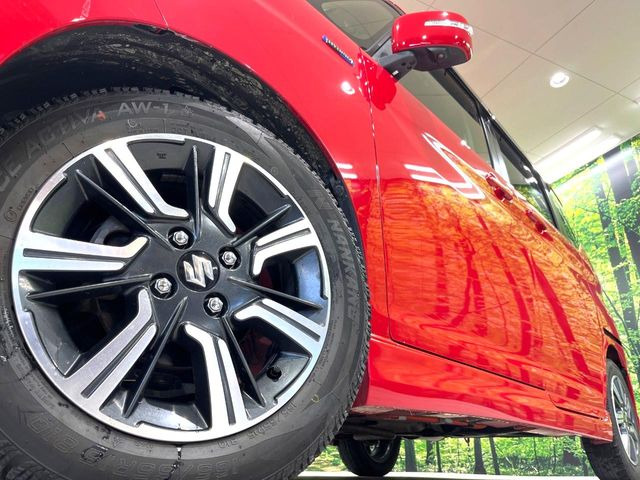 �y����15�C���`�A���~�z�C�[���z�O�ςɃ}�b�`���������A���~�z�C�[���𑕒����Ă���܂��B�e��ЊO�A���~�z�C�[����A�X�^�b�h���X�^�C�����戵�����Ă���܂��B���񂲑��k����������