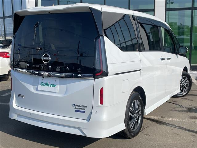 セレナ1.4 e-4ORCE ハイウェイスターV 4WD