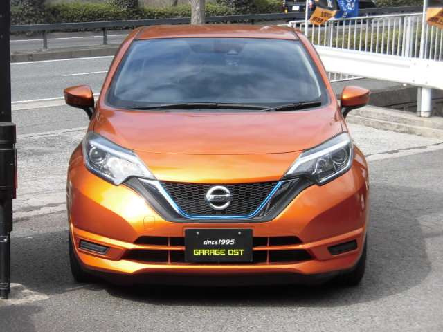 �l�C�̃m�[�ge�p���[���A�Փ˔�Q�y���V�X�e���ŁA�����i�r�ŁA�t���Z�OTV�ŁA�o�b�N�J�����ŁABluetooth�ŁA�O��h���C�u���R�[�_�[�ŁA�I�[�g���C�g�ŁA�Ԍ�2�N�����t���ŋ����̉��i^^