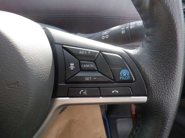 セレナ1.2 e-POWER ハイウェイスターV