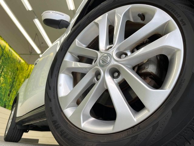 �y����17�C���`�A���~�z�C�[���z�O�ςɃ}�b�`���������A���~�z�C�[���𑕒����Ă���܂��B�e��ЊO�A���~�z�C�[����A�X�^�b�h���X�^�C�����戵�����Ă���܂��B���񂲑��k����������