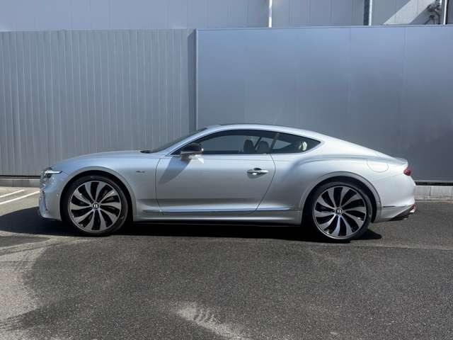 コンチネンタルGTアズール 4WD