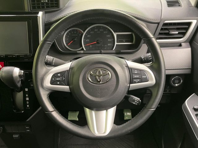 �y�����v�����X�e�A�����O�z�㎿�Ȋv���g�p���邱�ƂŁA��ɂ����������݂ƂĂ��^�]���₷���n���h���ł���