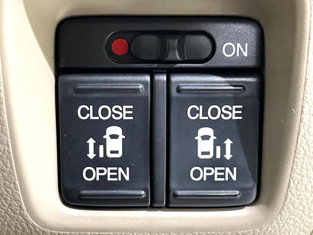 �y�����p���[�X���C�h�h�A�z�X�}�[�g�L�[��^�]�Ȃ̃X�C�b�`�Ō�ȗ����X���C�h�h�A�̊J���\���d��������͂����ăh�A���J����K�v�������A�����Ȃ��q�l�ł��ȒP�ɊJ���߂ł����K�ł���