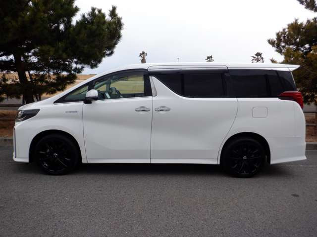 アルファードハイブリッド 2.5 SR E-Four 4WD