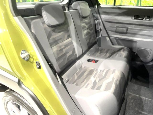 ���i���ȃI���W�i���t���A�}�b�g���I�v�V�����ɂĂ��p�ӂ��Ă���܂��B���D���ȃf�U�C����J���[�����Ԃɍ��킹�đI��ł����������Ƃ��ł��܂���