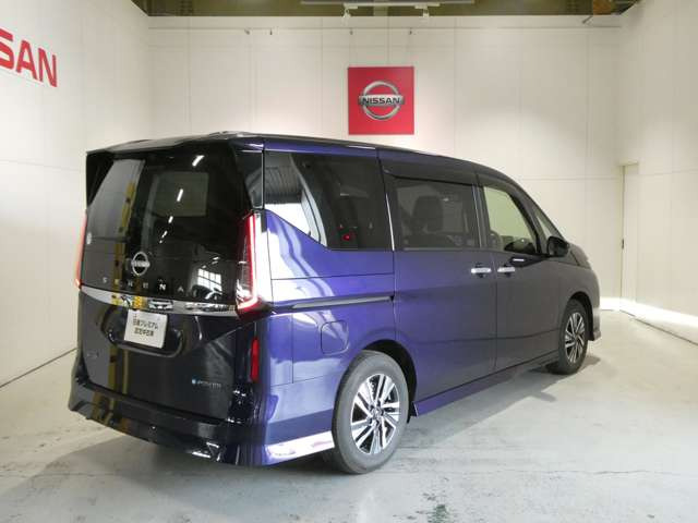 セレナ1.4 e-POWER ハイウェイスターV