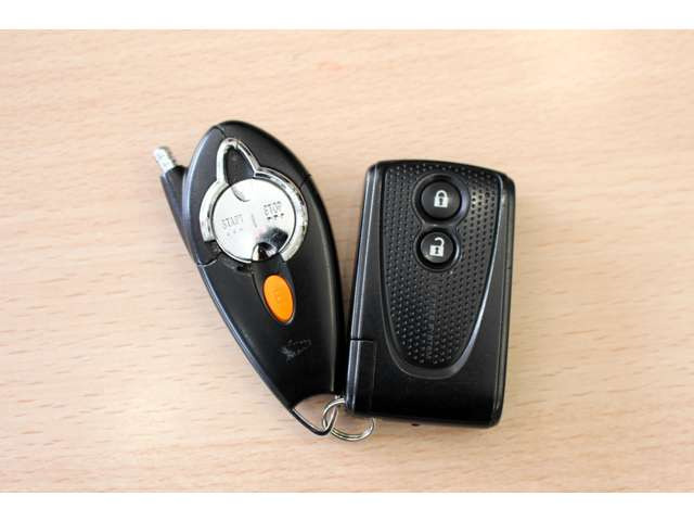 �����G���W���X�^�[�^�[�A�X�}�[�g�L�[