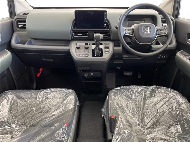 フリード1.5 e:HEV クロスター 4WD