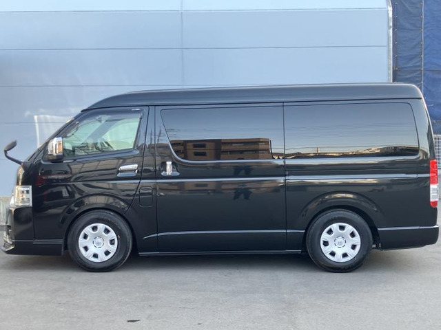 ハイエースバン