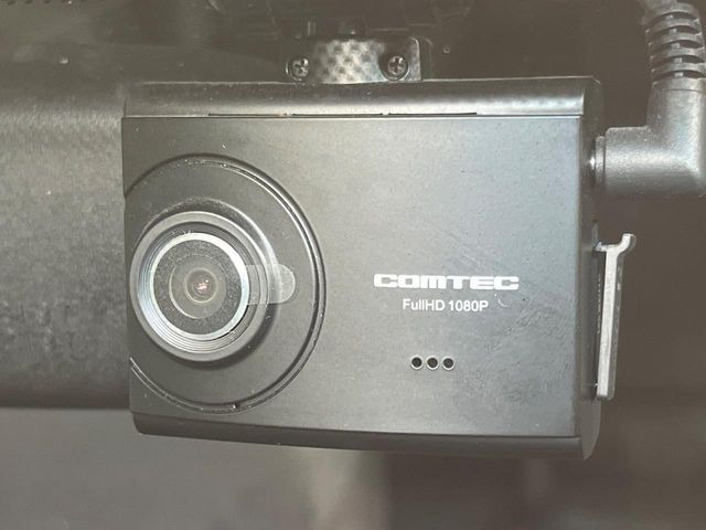 【ドライブレコーダー】ドライブレコーダー装備!走行中はもちろん、あおり運転や事故に遭遇した際、映像で記録し、万一のリスクに備えます。※記録用SDカードはお客様ご自身でご準備いただく必要があります。