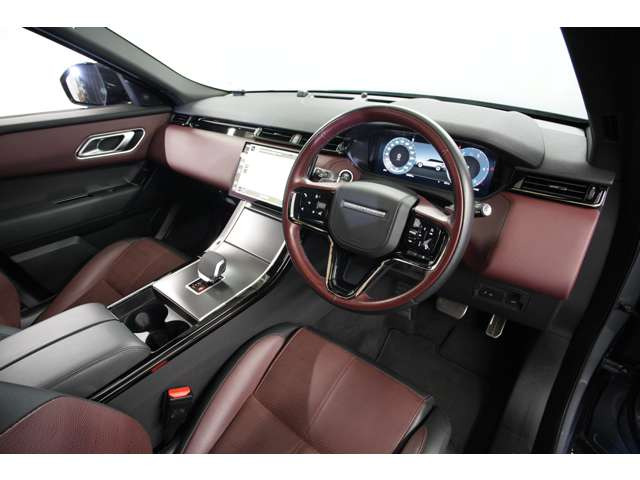 �o�ϓI�ȃf�B�[�[���G���W���𓋍ڂ��Ă���A�ᑬ�悩��g���N�t���ȑ�����������Ă���܂��B