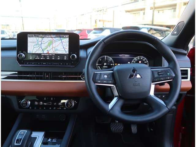 アウトランダーPHEV 2.4 P 4WD