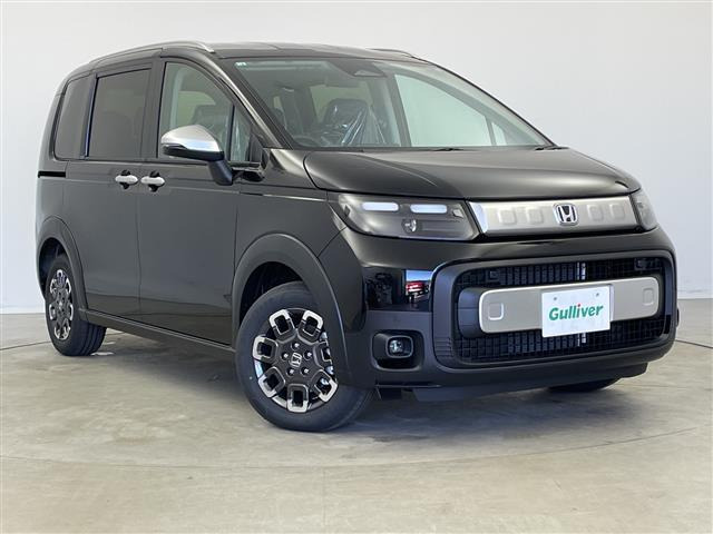 フリード1.5 e:HEV クロスター 4WD