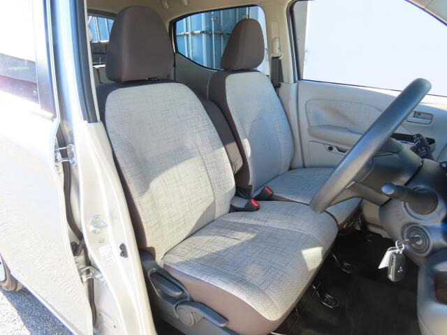 �t�����g�V�[�g����ԗǍD�ł���B�傫�ȉ�����Ȃ��A���S�ł��B����S�n�������ł���B