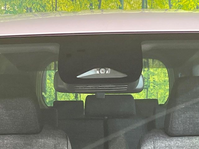 �y�g���^�Z�[�t�e�B�Z���X�z���s���ɑO���̎ԗ�����F�����A�Փ˂������Ȏ��͌x��ƃu���[�L�ŏՓˉ���Ɣ�Q�y�����A�V�X�g�B�����S�Ƀh���C�u�����y���݂��������܂��B