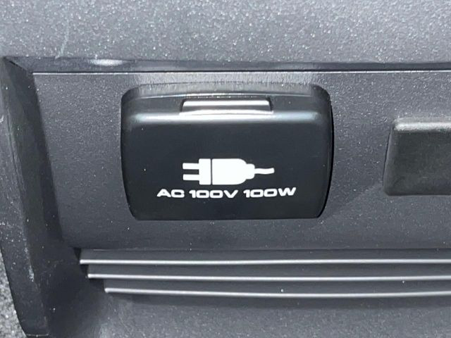 �y�A�N�Z�T���[�R���Z���g�z�L�����v��X�|�[�c�A�A�E�g�h�A�ł̃A�N�e�B�r�e�B�͂������A�ЊQ�E��d�̍ۂɏ����ɂ��Ȃ�AC100V�R���Z���g�𑕔���P�[�^�C��^�u���b�g�A�Q�[���@��̏[�d�ɂ���