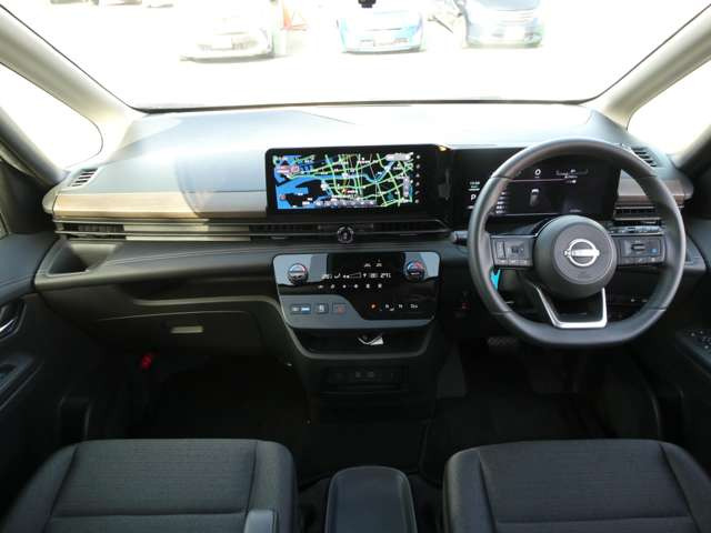 セレナ1.4 e-POWER ハイウェイスターV