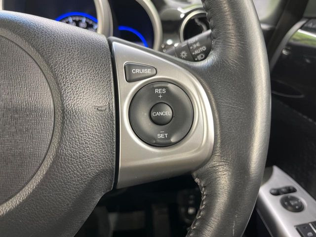 �y�N���[�Y�R���g���[���z�������H�����N���N���s�B�A�N�Z���𗣂��Ă���葬�x�ő��s���ł��A�������^�]���̕��S���y��!�����E�������ȒP�ȃX�C�b�`����Œ����ł��܂��B