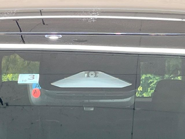 �y�Փˌy�����u�z���s���ɑO���̎ԗ�����F�����A�Փ˂������Ȏ��͌x��ƃu���[�L�ŏՓˉ���Ɣ�Q�y�����A�V�X�g�B�����S�Ƀh���C�u�����y���݂��������܂��B