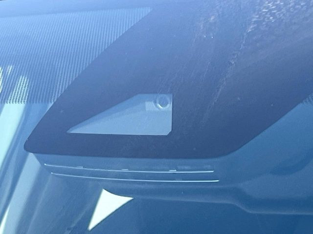 �y�g���^�Z�[�t�e�B�Z���X�z���s���ɑO���̎ԗ�����F�����A�Փ˂������Ȏ��͌x��ƃu���[�L�ŏՓˉ���Ɣ�Q�y�����A�V�X�g�B�����S�Ƀh���C�u�����y���݂��������܂��B