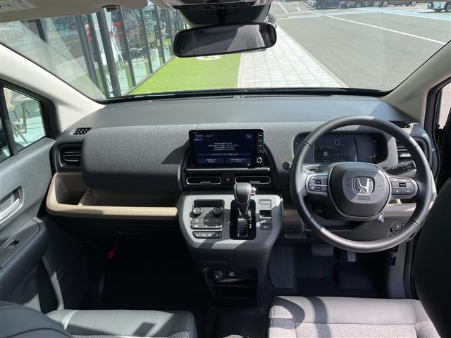 フリード1.5 e:HEV エアー EX