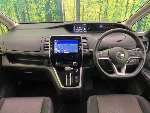 セレナ2.0 ハイウェイスター Vセレクション