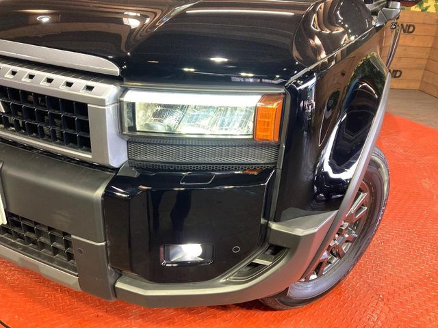 �yLED�w�b�h���C�g�z���V����ԑ��s�����ǍD�Ȏ��E���m�ۂ����S���ĉ^�]�ł��鍂�P�xLED�w�b�h���C�g�𑕔�!�_�����x�������A����d�͂��}�����Ă��܂��B