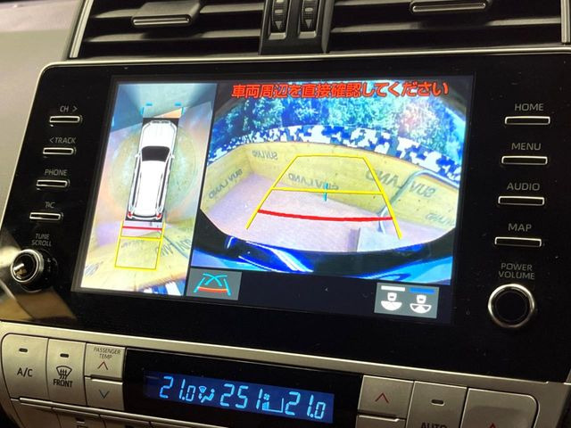 �y�p�m���~�b�N�r���[���j�^�[�z��p�̃J�����ɂ��A�ォ�猩���낵���悤�Ȏ��_��360�x�N���}�̎��͂��m�F���邱�Ƃ��ł��܂������p�������m�F���₷���A�����ꏊ�ł̐؂�Ԃ��⒓�Ԃ��X���[�Y�ɍs���܂��B