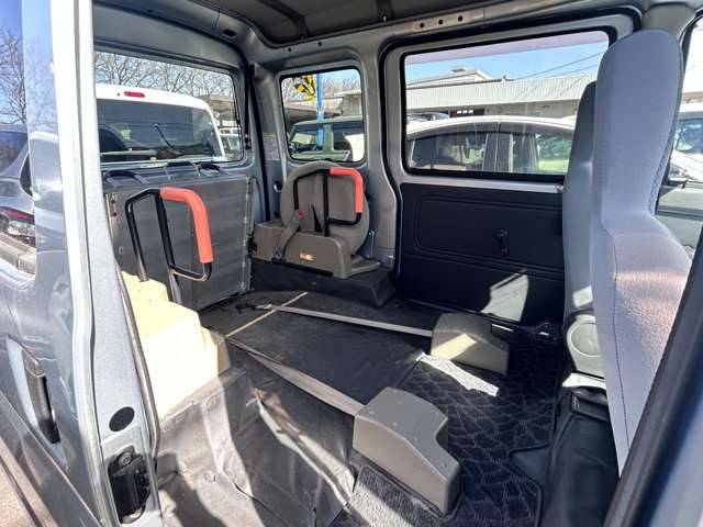 ハイゼットカーゴスローパー リヤシートレス仕様 4WD