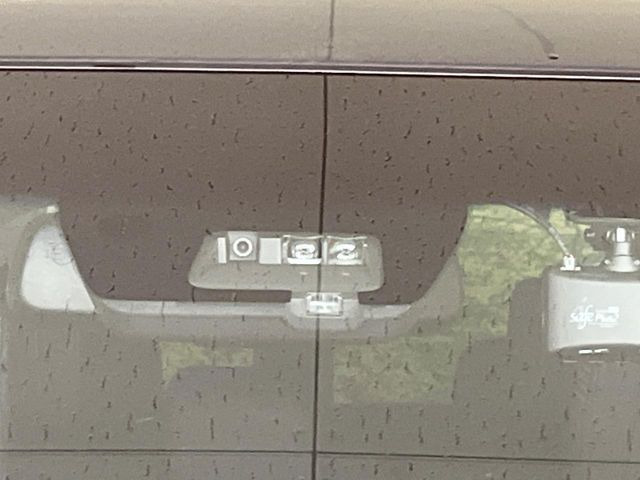 �y�O�He-Assist�z���s���ɑO���̎ԗ�����F�����A�Փ˂������Ȏ��͌x��ƃu���[�L�ŏՓˉ���Ɣ�Q�y�����A�V�X�g�B�����S�Ƀh���C�u�����y���݂��������܂��B