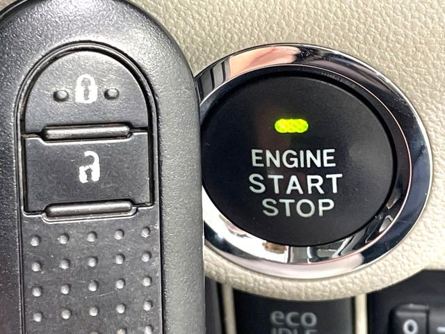 �y�A�N�Z�X�L�[&�v�b�V���X�^�[�g�z�J�o����|�P�b�g�ɓ��ꂽ�܂܂ł��h�A�̎{���E�������\�ȃX�}�[�g�L�[�𑕔��B�G���W���̃I���E�I�t�����J�M�����o���K�v�������A�{�^�����v�b�V�����邾����OK��